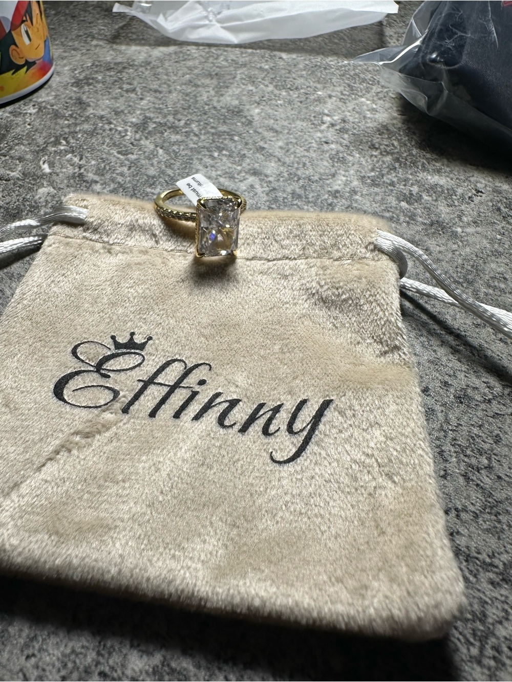 Gold-Tone Cushion-Cut Clear Stone Ring Effinny Size 8
